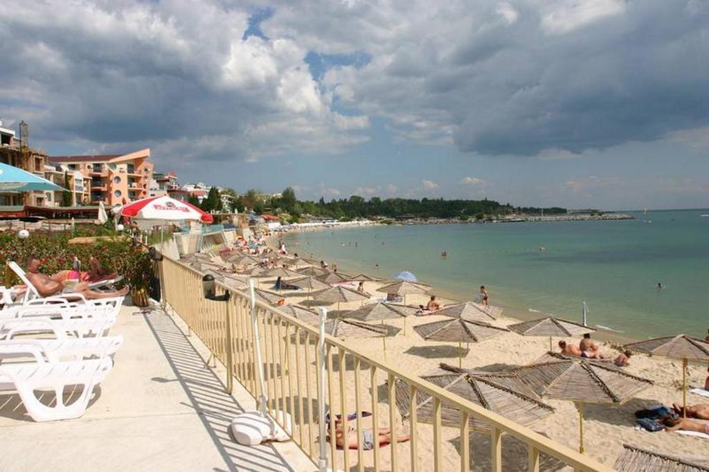 Harmony Beach Family Hotel Nesebar Exterior photo